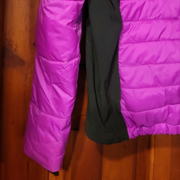Columbia Sportswear SzLg Fuschia & black puffy coat. - Picture 5 of 7